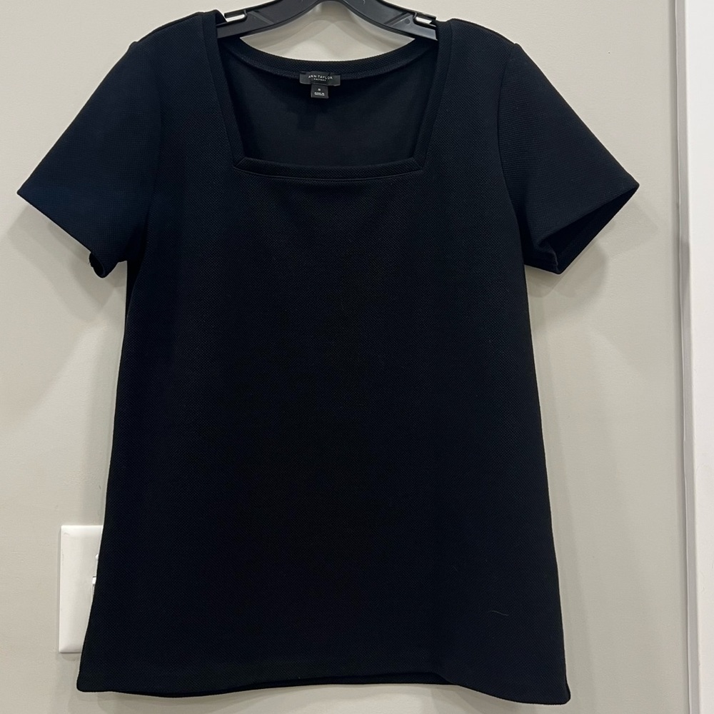 Ann Taylor quality short sleeve sweater top
